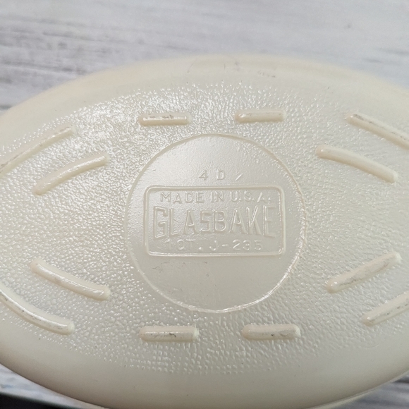 Vintage Glass bake casserole dish - Picture 6 of 6